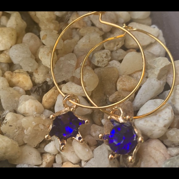 Gold hoops with royal blue crystal star charm. - Picture 1 of 1